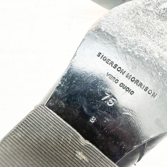 Sigerson Morrison Black Ankle Bootie Low Cut Slip On Leather Size 7.5 - Picture 4 of 6